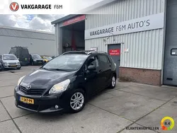 Zwart, metallic lak Gebruikt 2012 Toyota Verso MPV | € 8.950 (Goede deal)