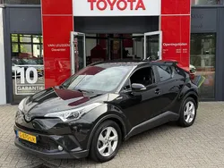Zwart Gebruikt 2018 Toyota C-HR SUV | € 18.890 (Eerlijke prijs)