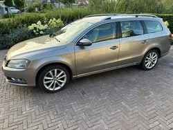 Bruin Gebruikt 2012 VW Passat Stationwagen | € 4.500 (Goede deal)