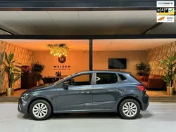 Grijs, metallic lak Gebruikt 2021 Seat Ibiza Business Hatchback | € 17.990 (Goede deal)