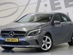 Grijs Gebruikt 2017 Mercedes A160 Ambition Hatchback | € 14.950 (Eerlijke prijs)