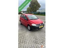 Rood Gebruikt 2007 VW Fox Trendline Hatchback | € 600 (Goede deal)