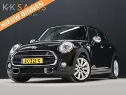 Zwart, metallic lak Gebruikt 2016 Mini Cooper S Business Hatchback | € 17.440 (Eerlijke prijs)