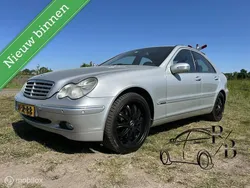 Grijs, metallic lak Gebruikt 2001 Mercedes C270 Elegance Sedan | € 2.399