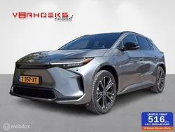 Grijs, metallic lak Gebruikt 2023 Toyota bZ4X Premium SUV | € 38.950 (Iets duurder)