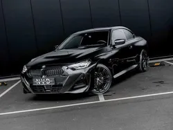 Zwart Gebruikt 2024 BMW 220 M Sport Coupé | € 43.400 (Eerlijke prijs)