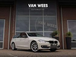 Wit, metallic lak Gebruikt 2013 BMW 318 Executive Stationwagen | € 8.750 (Eerlijke prijs)