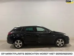 Zwart Gebruikt 2012 Renault Mégane GrandTour Bose Edition Stationwagen | € 3.988 (Eerlijke prijs)
