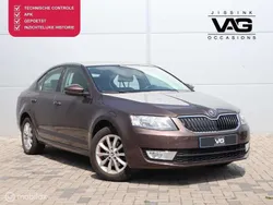 Bruin Gebruikt 2013 Skoda Octavia Hatchback | € 9.899 (Eerlijke prijs)