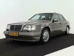 Beige Gebruikt 1992 Mercedes E500 Sedan | € 59.995