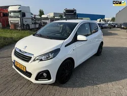 Wit Gebruikt 2015 Peugeot 108 Envy Hatchback | € 4.650 (Eerlijke prijs)
