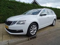 Wit Gebruikt 2020 Skoda Octavia Stationwagen | € 15.750 (Eerlijke prijs)