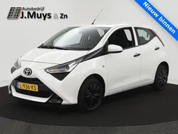 Wit Gebruikt 2021 Toyota Aygo Hatchback | € 9.945 (Eerlijke prijs)
