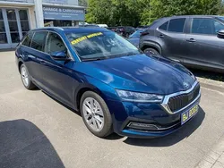 Blauw Gebruikt 2023 Skoda Octavia Ambition Stationwagen | € 23.900 (Goede deal)