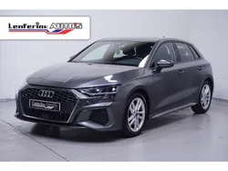 Grijs, metallic lak Gebruikt 2021 Audi A3 S-Line Hatchback | € 24.850 (Goede deal)