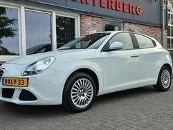 Wit Gebruikt 2013 Alfa Romeo Giulietta Progression Hatchback | € 7.950