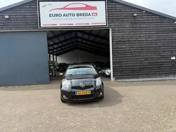 Zwart Gebruikt 2010 Toyota Yaris Hatchback | € 5.750 (Eerlijke prijs)