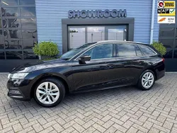 Zwart, metallic lak Gebruikt 2021 Skoda Octavia Business Line Stationwagen | € 14.900 (Eerlijke prijs)