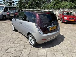 Grijs Gebruikt 2009 Lancia Ypsilon Hatchback | € 2.250