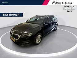 Zwart Gebruikt 2023 Skoda Octavia Business Line Stationwagen | € 23.740 (Goede deal)