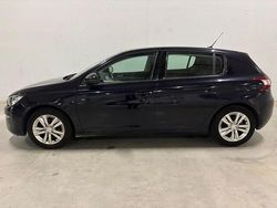 Blauw Gebruikt 2017 Peugeot 308 Active Hatchback | € 6.999 (Goede deal)