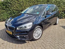 Zwart, metallic lak Gebruikt 2016 BMW 216 Executive Stationwagen | € 12.950 (Iets duurder)