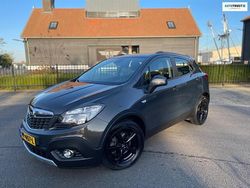 Grijs (metallic) Gebruikt 2015 Opel Mokka Cosmo SUV | € 8.900 (Goede deal)