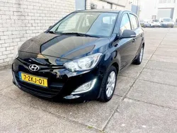 Zwart Gebruikt 2015 Hyundai i20 Hatchback | € 6.750 (Eerlijke prijs)
