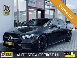 Zwart Gebruikt 2019 Mercedes A180 Business Sedan | € 22.445 (Goede deal)