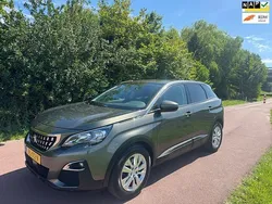 Grijs Gebruikt 2017 Peugeot 3008 Active SUV | € 11.750 (Eerlijke prijs)