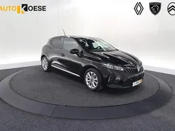 Hatchback Gebruikt 2024 Renault Clio V Evolution Hatchback | € 18.900 (Eerlijke prijs)
