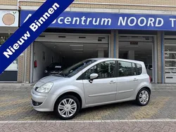 Grijs Gebruikt 2010 Renault Grand Modus Exception MPV | € 5.449 (Eerlijke prijs)