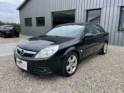 Zwart Gebruikt 2005 Opel Vectra Sedan | € 2.950