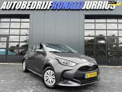 Grijs Gebruikt 2021 Toyota Yaris Active Hatchback | € 18.900 (Goede deal)