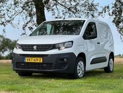 Wit Gebruikt 2021 Peugeot Partner Premium Van | € 12.690 (Eerlijke prijs)