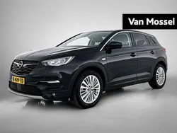 Zwart Gebruikt 2021 Opel Grandland X Innovation SUV | € 17.240 (Goede deal)