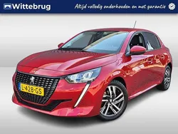 Rood Gebruikt 2021 Peugeot 208 Allure Hatchback | € 15.425 (Eerlijke prijs)