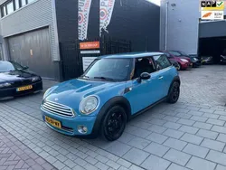 Blauw, metallic lak Gebruikt 2007 Mini ONE Pepper Hatchback | € 3.499 (Eerlijke prijs)