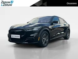 Zwart Gebruikt 2022 Ford Mustang Mach-E SUV | € 34.940 (Eerlijke prijs)