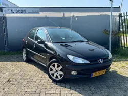 Zwart Gebruikt 2000 Peugeot 206 | € 1.249 (Eerlijke prijs)