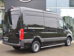 Zwart Gebruikt 2023 Mercedes Sprinter Van | € 36.666 (Eerlijke prijs)