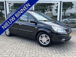 Zwart Gebruikt 2009 Renault Scénic III MPV | € 2.250 (Goede deal)