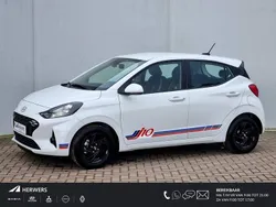 Atlas white Gebruikt 2024 Hyundai i10 Blackline Hatchback | € 18.935 (Iets duurder)