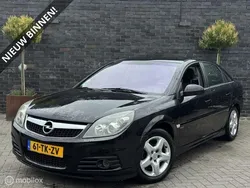 Zwart Gebruikt 2006 Opel Vectra GTS Business Hatchback | € 1.995 (Eerlijke prijs)