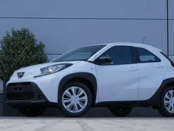 Wit Nieuw 2025 Toyota Aygo Play Hatchback | € 19.950 (Goede deal)