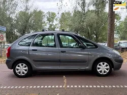 Grijs Gebruikt 2003 Citroën Xsara Picasso MPV | € 1.349 (Eerlijke prijs)