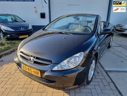 Zwart Gebruikt 2004 Peugeot 307 CC Cabriolet | € 3.950 (Iets duurder)
