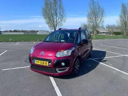 Rood Gebruikt 2012 Citroën C3 Picasso Tendance MPV | € 5.000 (Goede deal)