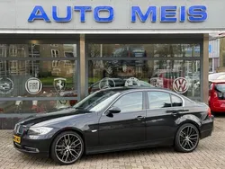 Zwart, metallic lak Gebruikt 2005 BMW 325 Executive Sedan | € 1.995 (Super prijs)