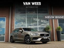 Grijs Gebruikt 2021 Volvo V60 Momentum Stationwagen | € 23.450 (Super prijs)
